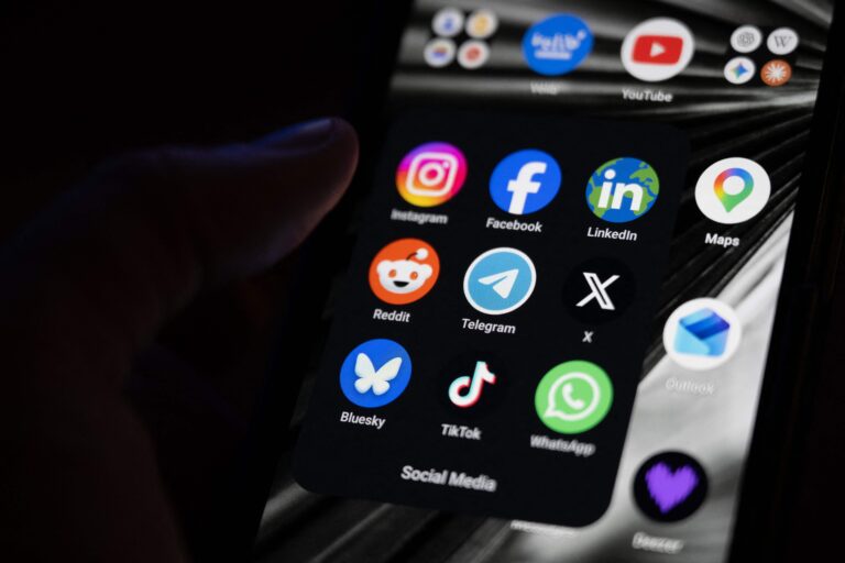 Kids and social media: what would change under new EU law