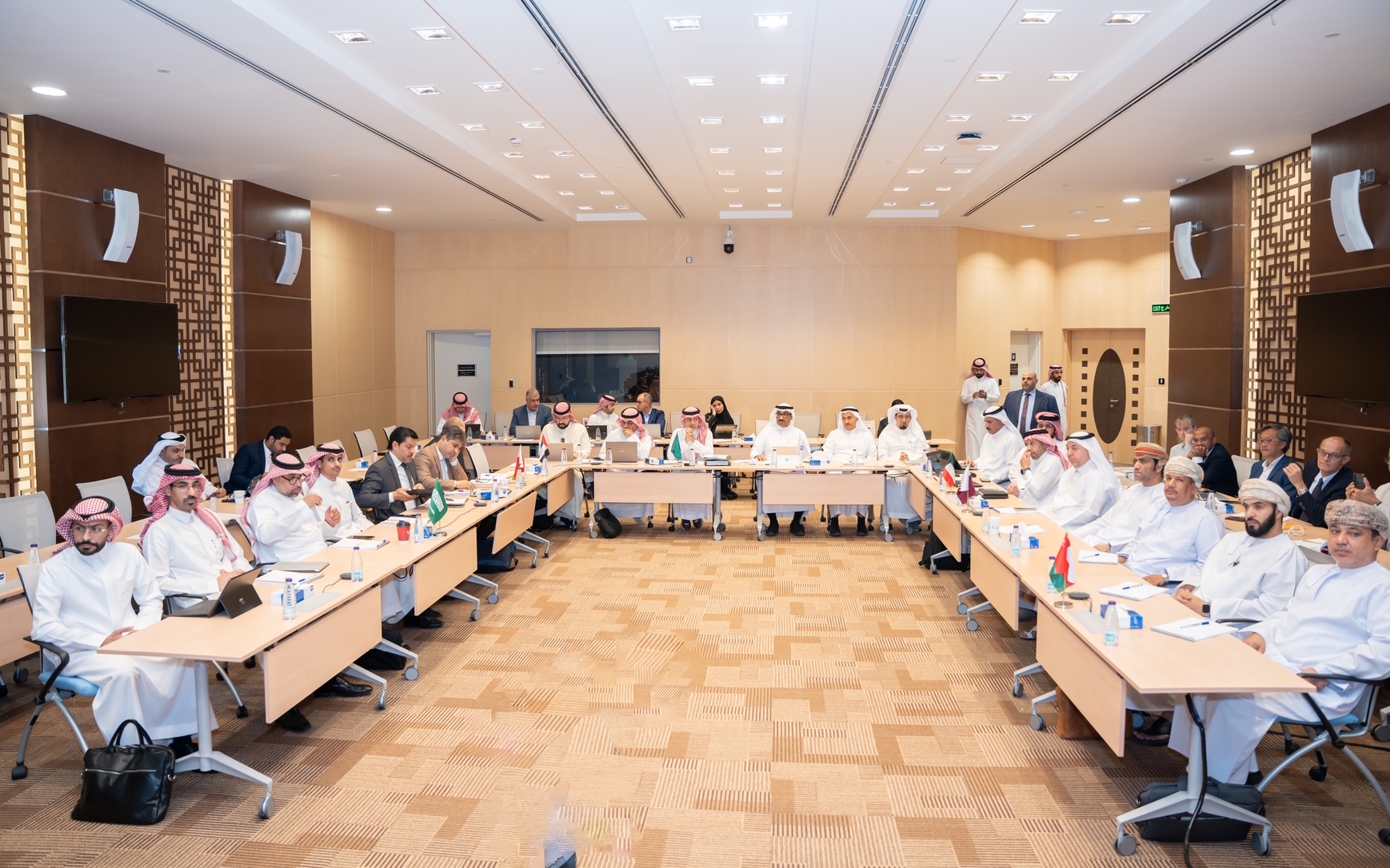 ورشة حول دراسة “إمكانية بناء مشاريع للربط المائي بين دول مجلس التعاون”