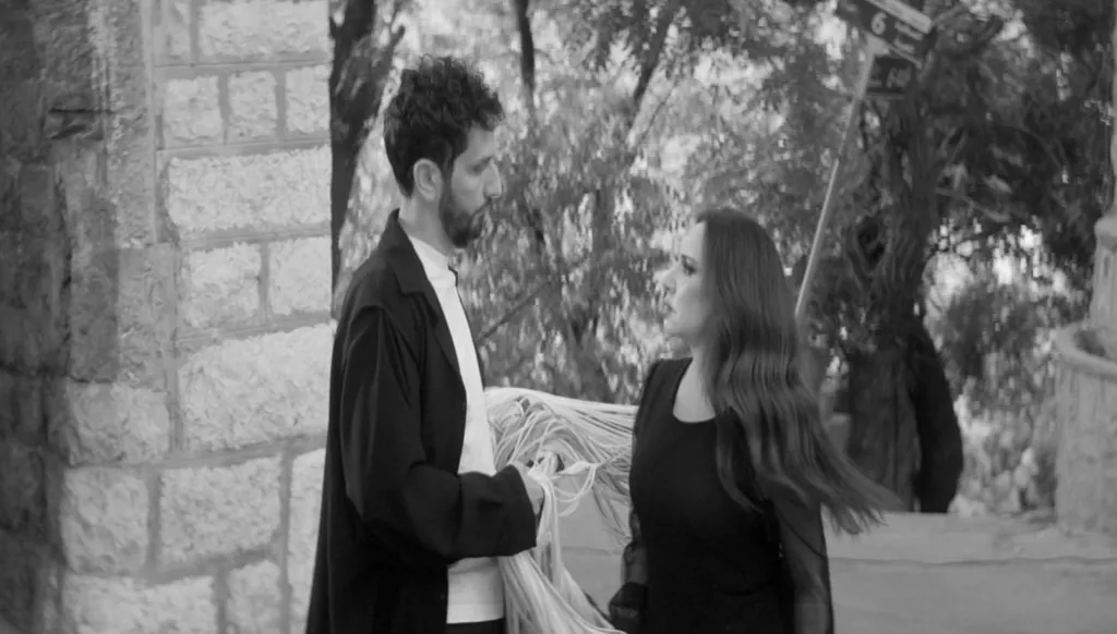 فرج سليمان يجمع أمل عرفة وستيفاني عطالله في “مساحة”