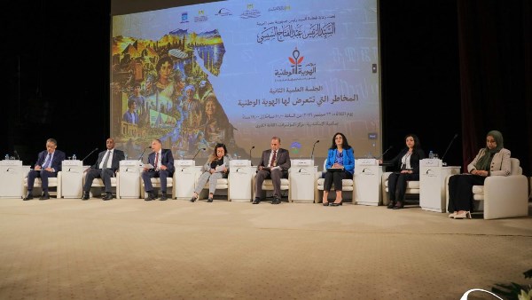 مسؤولون وخبراء يضعون استراتيجية حماية الهوية المصرية من المخاطر الرقمية والأفكار المتطرفة