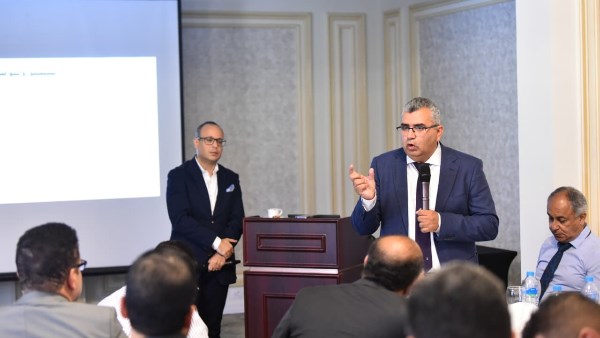 الصحة تناقش موقف المشروعات الجارية وتحديات تنفيذها