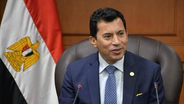 أشرف صبحي يكشف حقيقة ترشحه لرئاسة الزمالك