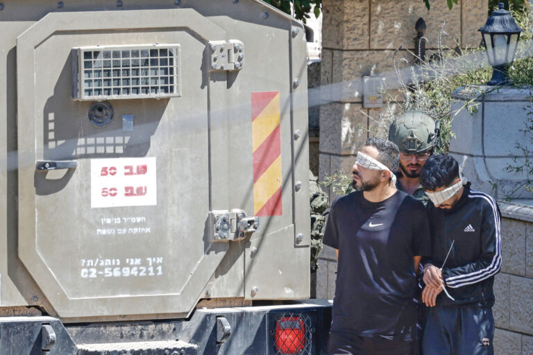 استشهاد فلسطينيين في غزة ومستعمرون يقتحمون المسجد الأقصى مجددا