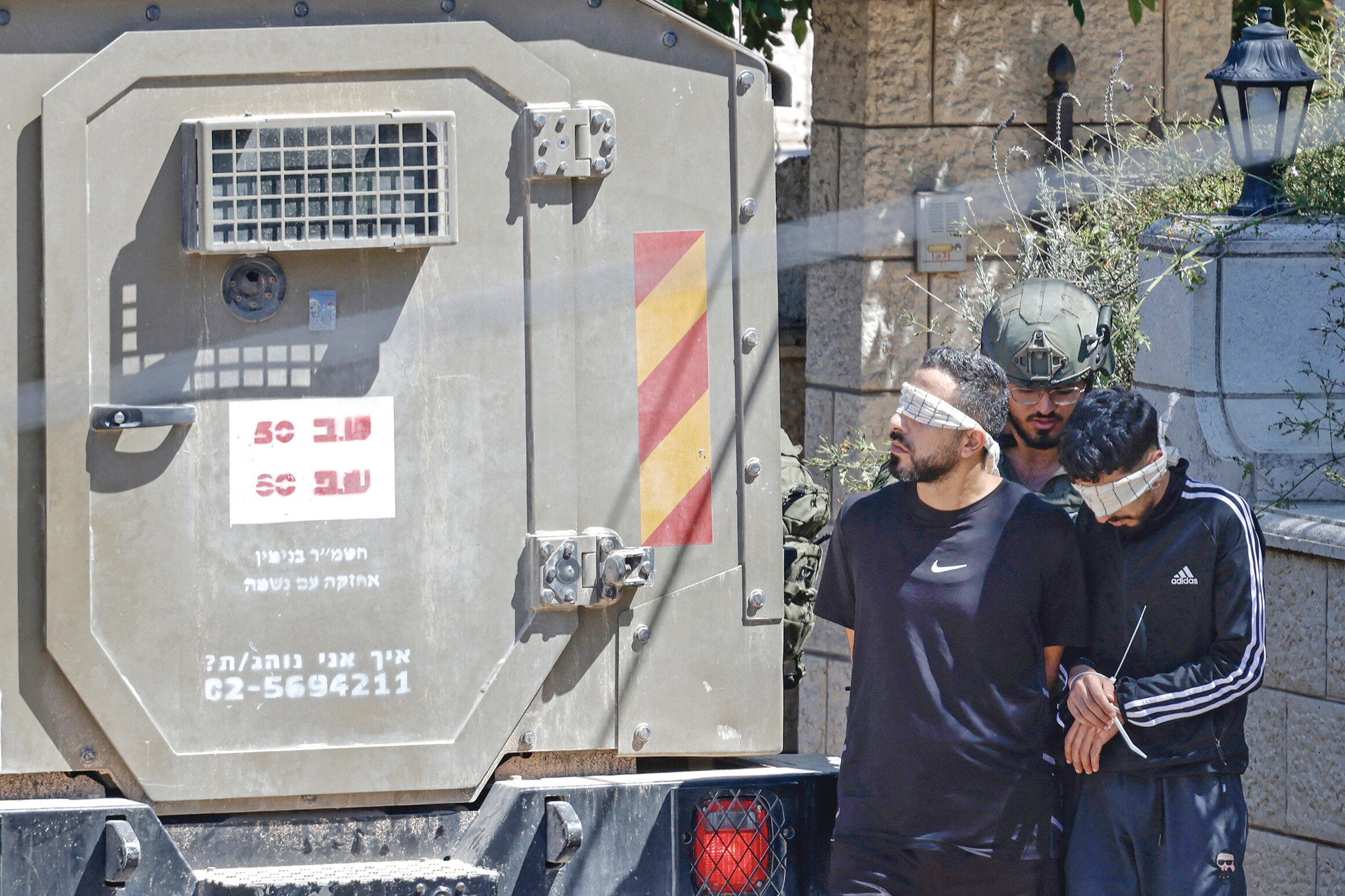 استشهاد فلسطينيين في غزة ومستعمرون يقتحمون المسجد الأقصى مجددا