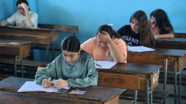 هل يجوز كتابة إجابة سمعها الطالب من زميله أثناء الامتحان؟.. أمين الإفتاء يجيب