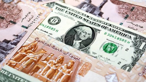 خبير اقتصادي: العملات العالمية شهدت تغيرات ملحوظة.. والدولار تراجع 30%