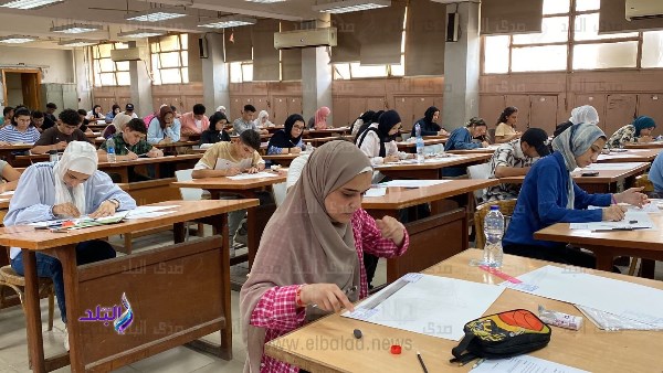 الدكتورة أمل عصفور:  أزمة طلاب طب جامعة شرق بورسعيد بدأت بعد تغيير أعداد القبول