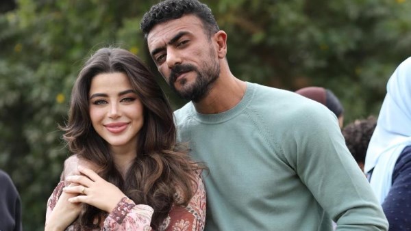 تلميح بالارتباط.. القصة الكاملة لعلاقة أحمد العوضي ويارا السكري