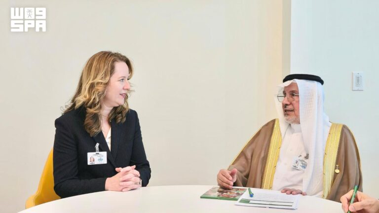 الربيعة يبحث مع مديرة «الهجرة الدولية» تعزيز التعاون الإنساني والإغاثي