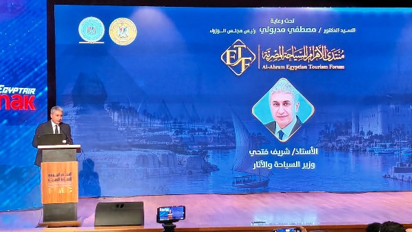 وزير السياحة: المليون سائح يوفر 220 ألف فرصة عمل