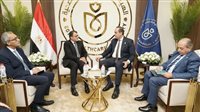 رئيس هيئة الرعاية الصحية يبحث مع مساعد وزير الخارجية تعزيز الشراكات الصحية والاستثمارية في إفريقيا
