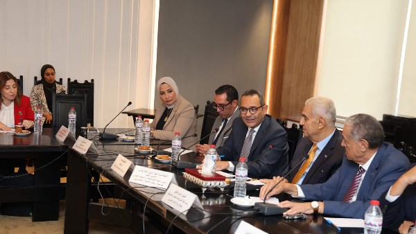 %40 من التمويلات للصناعة.. جهاز تنمية المشروعات يكشف استراتيجية دعم القطاع الخاص