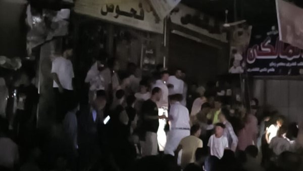 امتد لمحلات مجاورة.. السيطرة على حريق بعد انفجار أسطوانة غاز بمخبز في سنهور