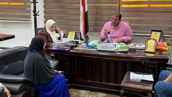 رئيس مركز أوسيم يستقبل 40 مواطناً لبحث شكواهم وإيجاد حلول فورية لها
