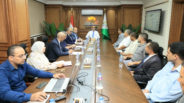 محافظ الجيزة يترأس لجنة مقابلات المتقدمين لشغل وظيفة رئيس وحدة محلية قروية