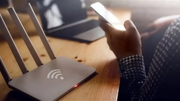 الاتصالات تطلق حملات ميدانية للتوعية بخدمات اطمن واطمن على الآخر لحماية الأطفال