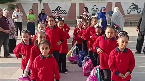 اتحاد أمهات مصر يدعو المدارس بتوعية الطلاب مخاطر السوشيال ميديا