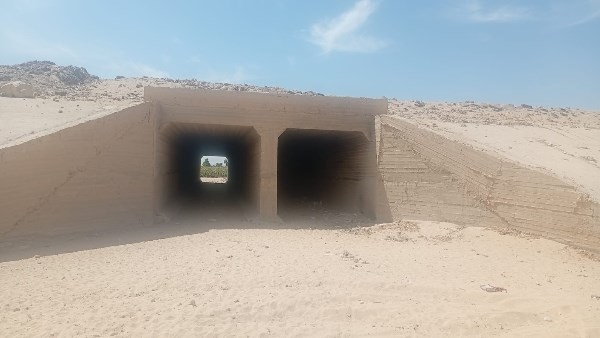 استعدادا لموسم الأمطار.. محافظ أسيوط يوجه بالتأكد من جاهزية محطات الصرف ومعدات الإغاثة ومخرات السيول