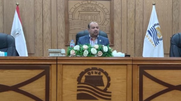 قنا: مراجعة خطط مواجهة موسم الأمطار وجاهزية مخرات السيول
