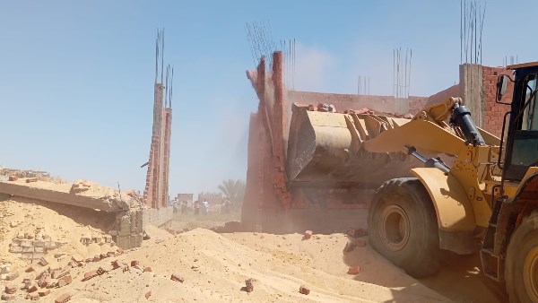 أخبار قنا| ضبط 775 كيلو لانشون في حملة تموينية.. وغرق ربة منزل وابنتها في نهر النيل بقوص