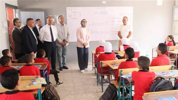 أخبار  الوادي الجديد: المحافظ تتابع انتظام المبادرة الرئاسية لتخفيض الأسعار بفرع «المصرية ماركت» بالخارجة.. وتتابع انتظام العملية التعليمية