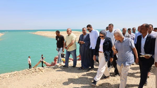 محافظ الوادي الجديد تتابع موقف رفع كفاءة المرافق العامة والبنية الأساسية بمنطقة بحيرة باريس