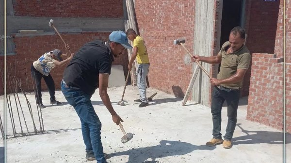 تنفيذ 11 قرار إزالة لمخالفات بناء بمنطقة خورشيد في الإسكندرية