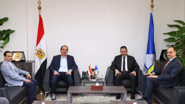 محافظ دمياط يستقبل نائب وزير الصحة ويناقشان عددا من ملفات القطاع الصحي بالمحافظة