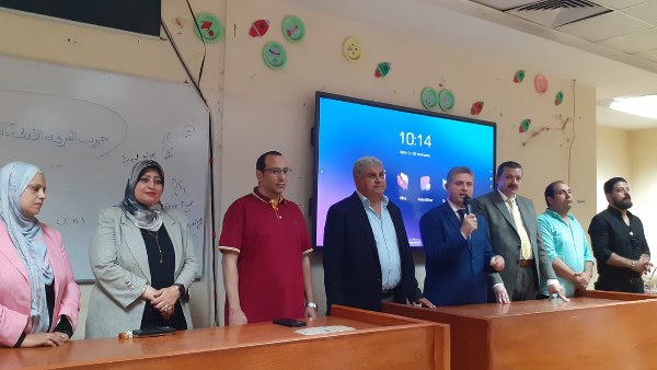 نائب رئيس جامعة بنها يتفقد انتظام سير الدراسة بكلية الحاسبات والذكاء الاصطناعي