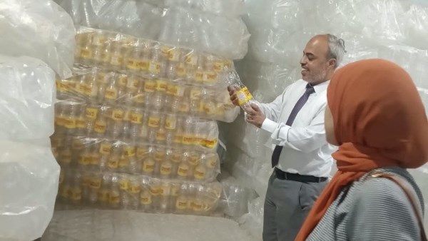 حماية المستهلك بالشرقية: ضبط 2 طن زيوت طعام مجهولة المصدر داخل مصنعين في بلبيس| صور