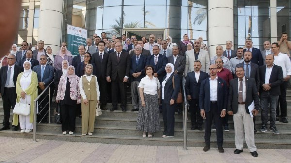 تدريب 25 عراقيًا على أحدث تقنيات مكافحة آفات النخيل وزراعة الأنسجة