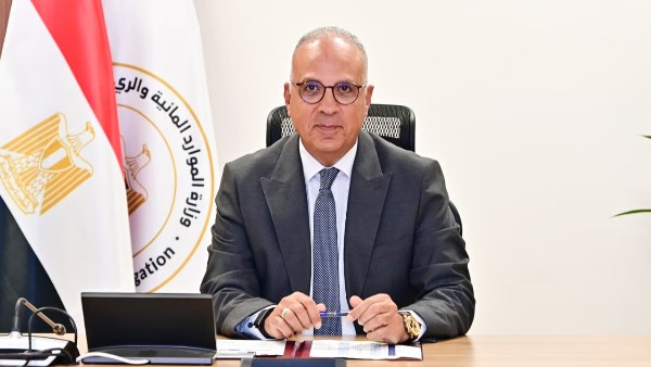الري: التوجيه بسرعة تنفيذ أعمال الحماية والتكريك لبحر يوسف