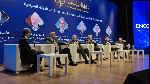 الحفني يشارك «منتدى الأهرام للسياحة المصرية»..ويؤكد: الطيران ركيزة أساسية لدعم نمو الحركة السياحية