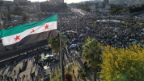 سوريا .. مقتل 3 عناصر من الأمن الداخلي وإعلان حظر التجوال في الصنمين