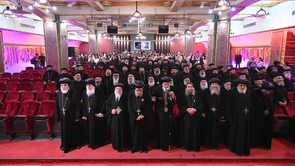 3 مفاتيح للنجاح و5 للتوازن.. أبرز رسائل البابا تواضروس لكهنة ببا والفشن