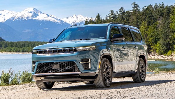 جيب تستدعي 100 ألف SUV بسبب خطر تطاير قضبان السقف