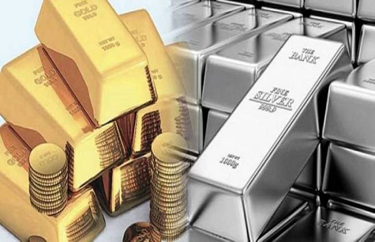 الذهب يرتفع مع تراجع الدولار وترقب قرار الفائدة الأمريكية