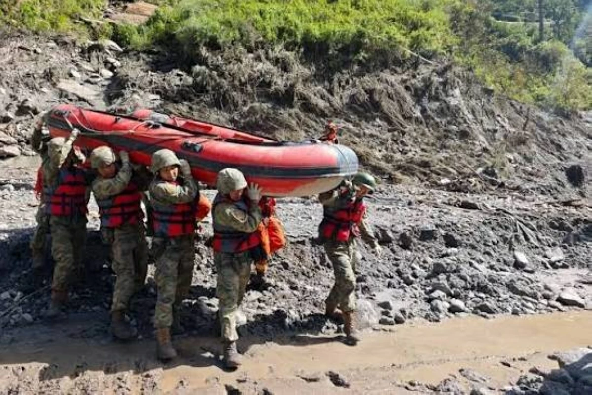 نيبال ترفع حصيلة المفقودين جراء الفيضانات إلى 6150 شخصاً