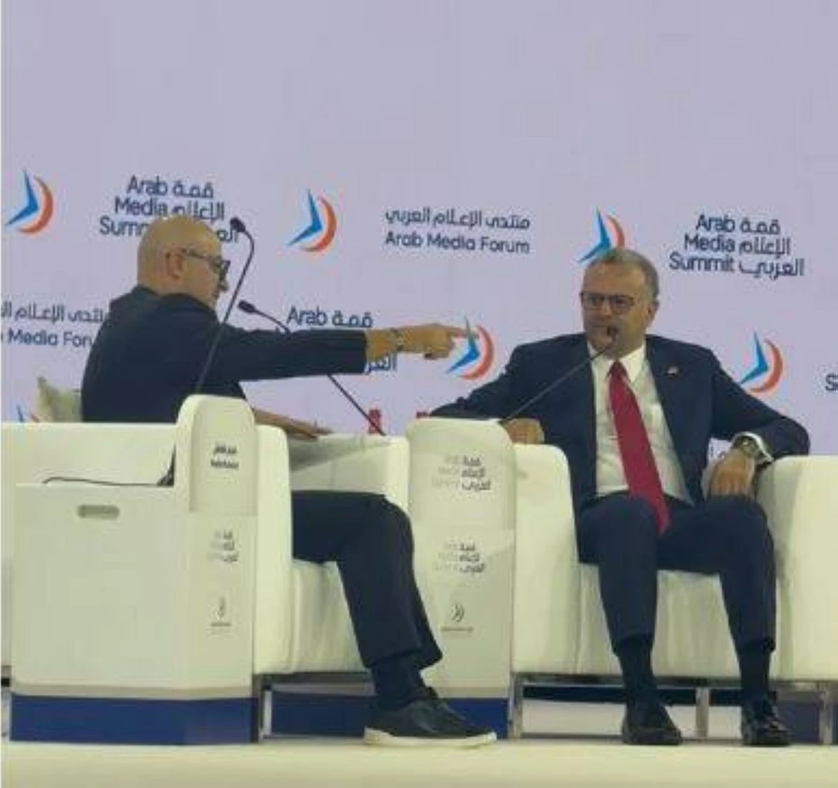 مسعد بولس: أمريكا تنسق يومياً مع الإمارات حول ملفات المنطقة
