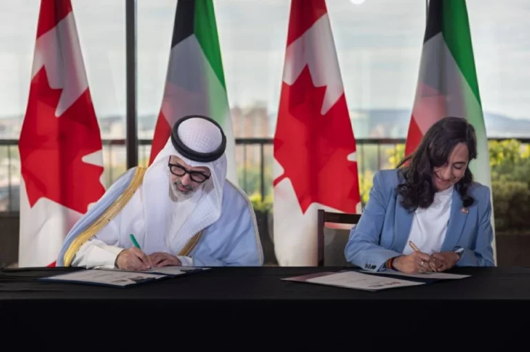 الكويت وكندا توقعان مذكرة تفاهم لتعزيز التعاون الدفاعي والأمني