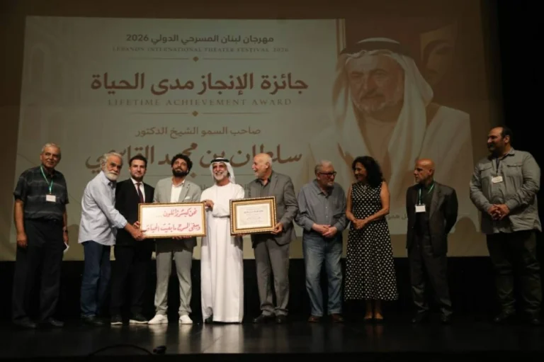 جائزة «الإنجاز مدى الحياة» إلى حاكم الشارقة