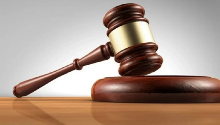 موظف حماية مستهلك مزيف يستولي على 52 ألفاً