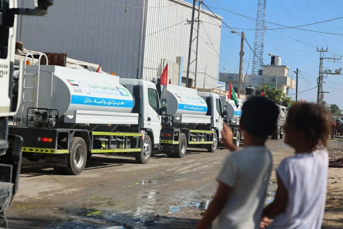 «الفارس الشهم 3» تُقدم 9 صهاريج مياه لأهالي غزة