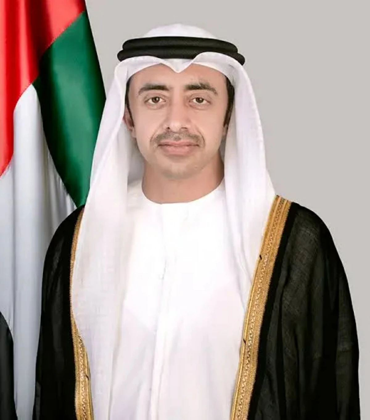 عبدالله بن زايد: الإمارات حريصة على بناء شراكات مثمرة مع الدول الشقيقة والصديقة