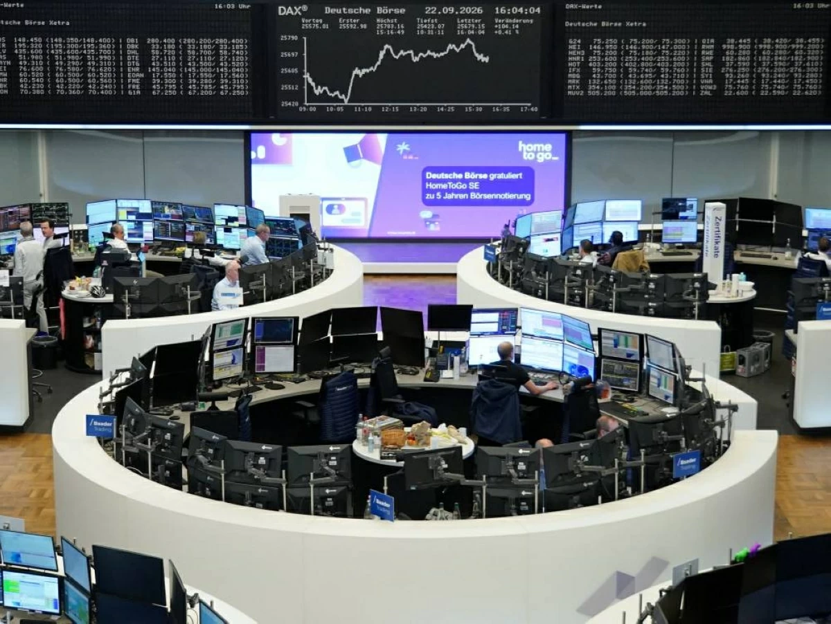 تباين إغلاقات وول ستريت.. وارتفاع طفيف في أسواق الأسهم الأوروبية والخليجية