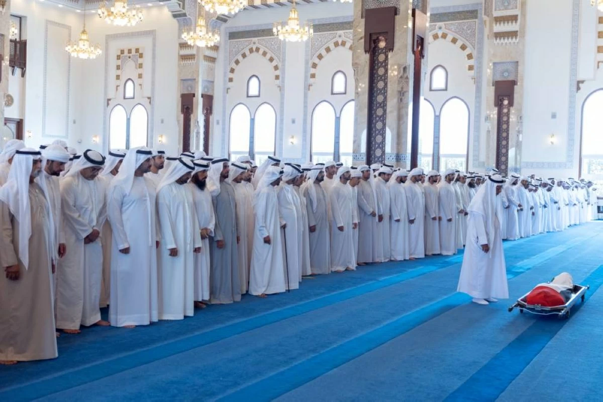 الإمارات تودع فقيد الوطن أحمد بن راشد