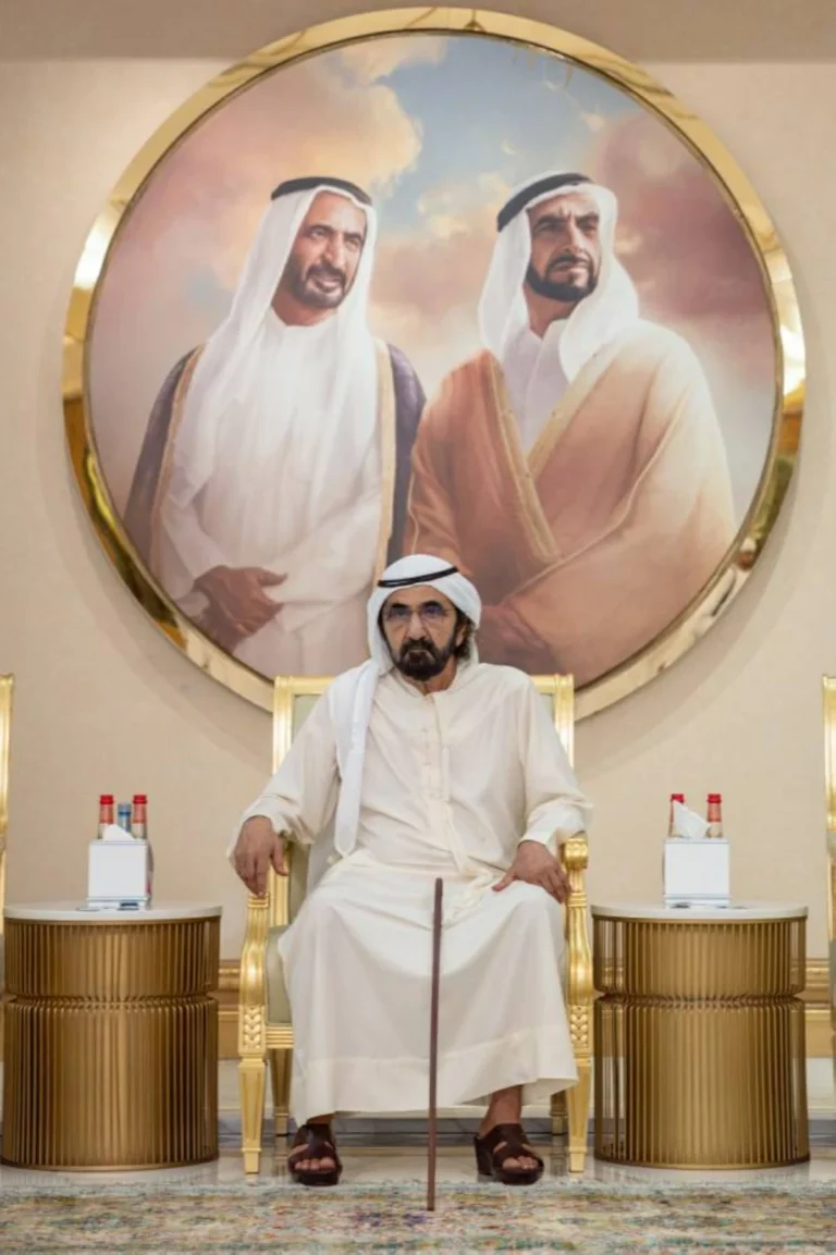 محمد بن راشد يتقبّل التعازي في وفاة أحمد بن راشد