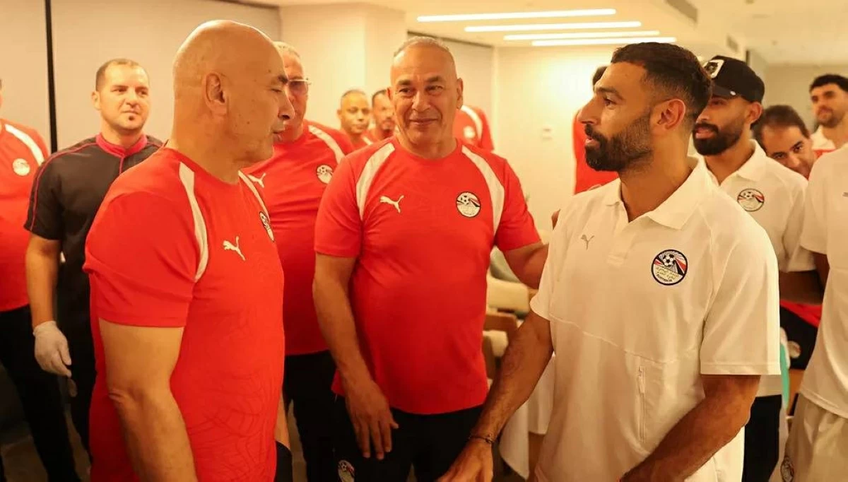 محمد صلاح يغادر معسكر منتخب مصر بعد واقعة الدقيقة 60