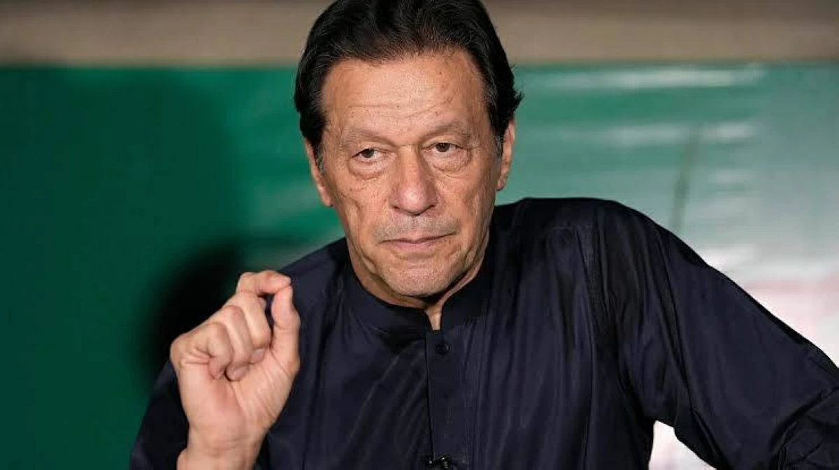 من أجل استنزاف الحكومة.. أنصار عمران خان يؤجلون تظاهراتهم