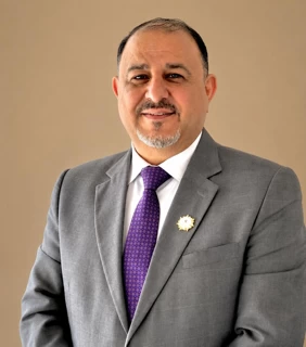 جامعة الإمارات.. نصف قرن من السموّ والرفعة